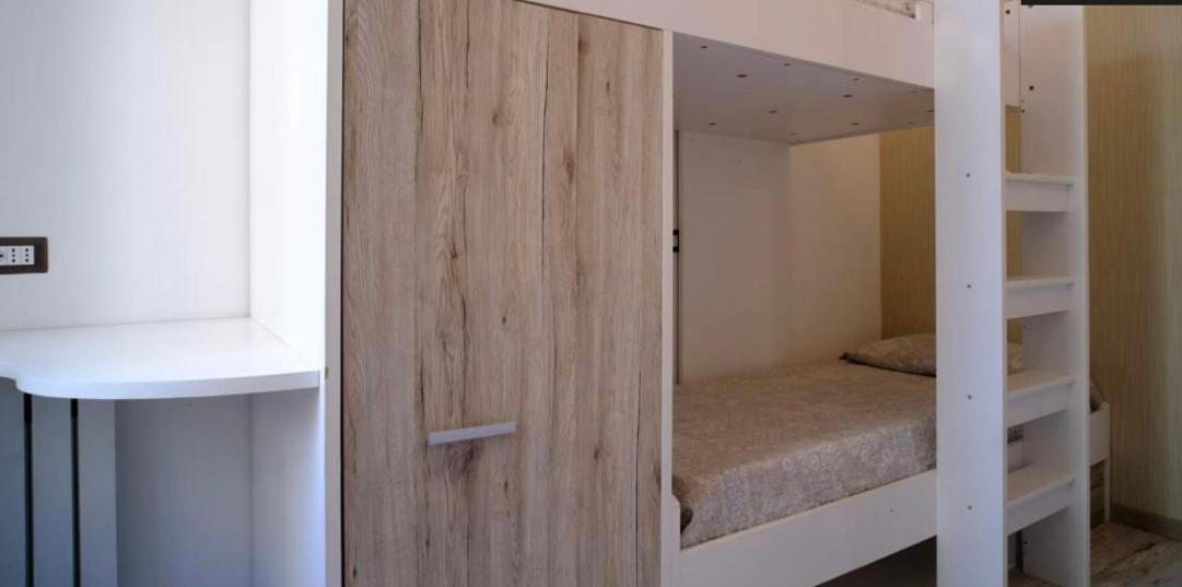 Guest House Casa Vicenza Rome Bagian luar foto