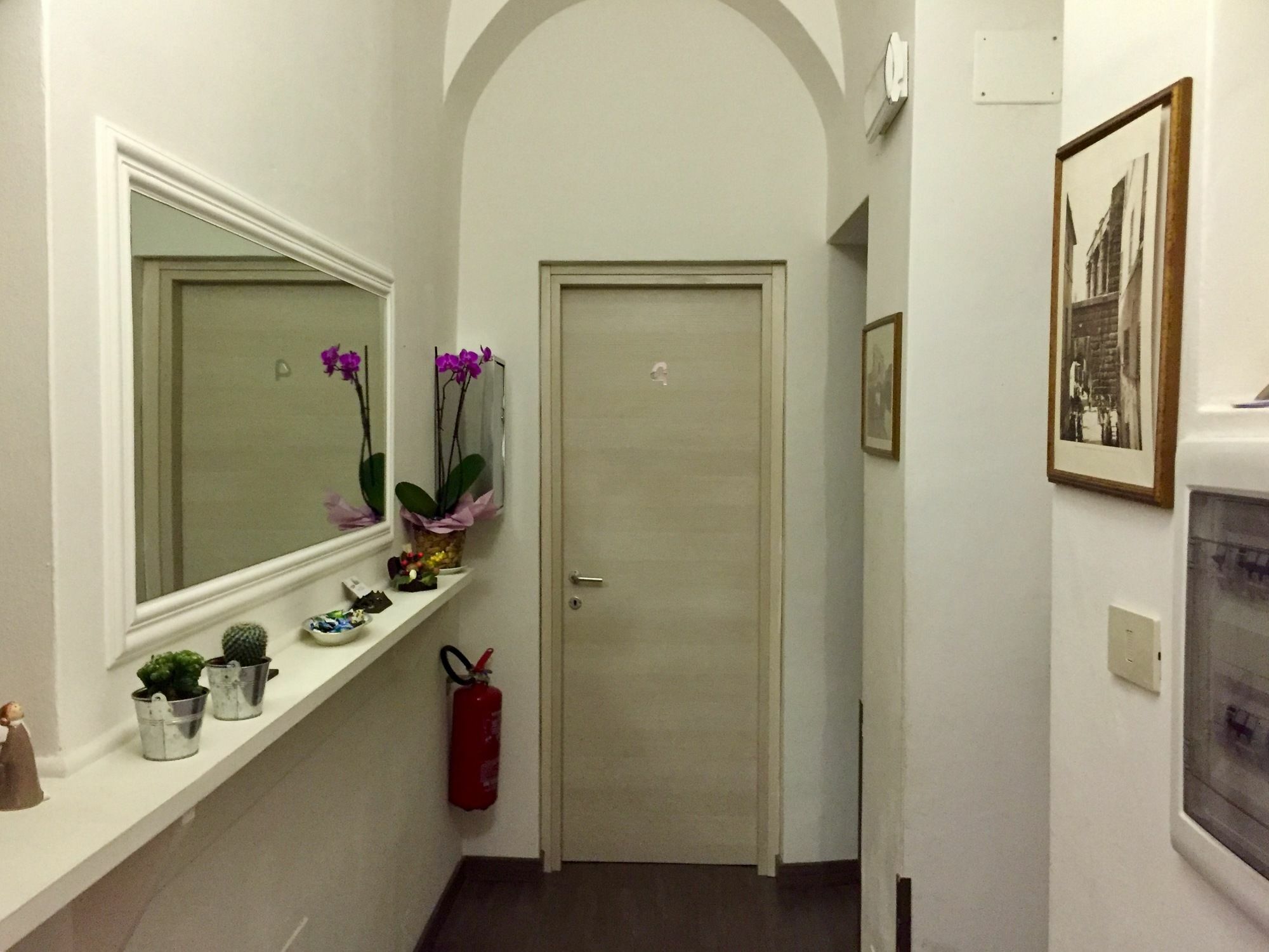 Guest House Casa Vicenza Rome Bagian luar foto