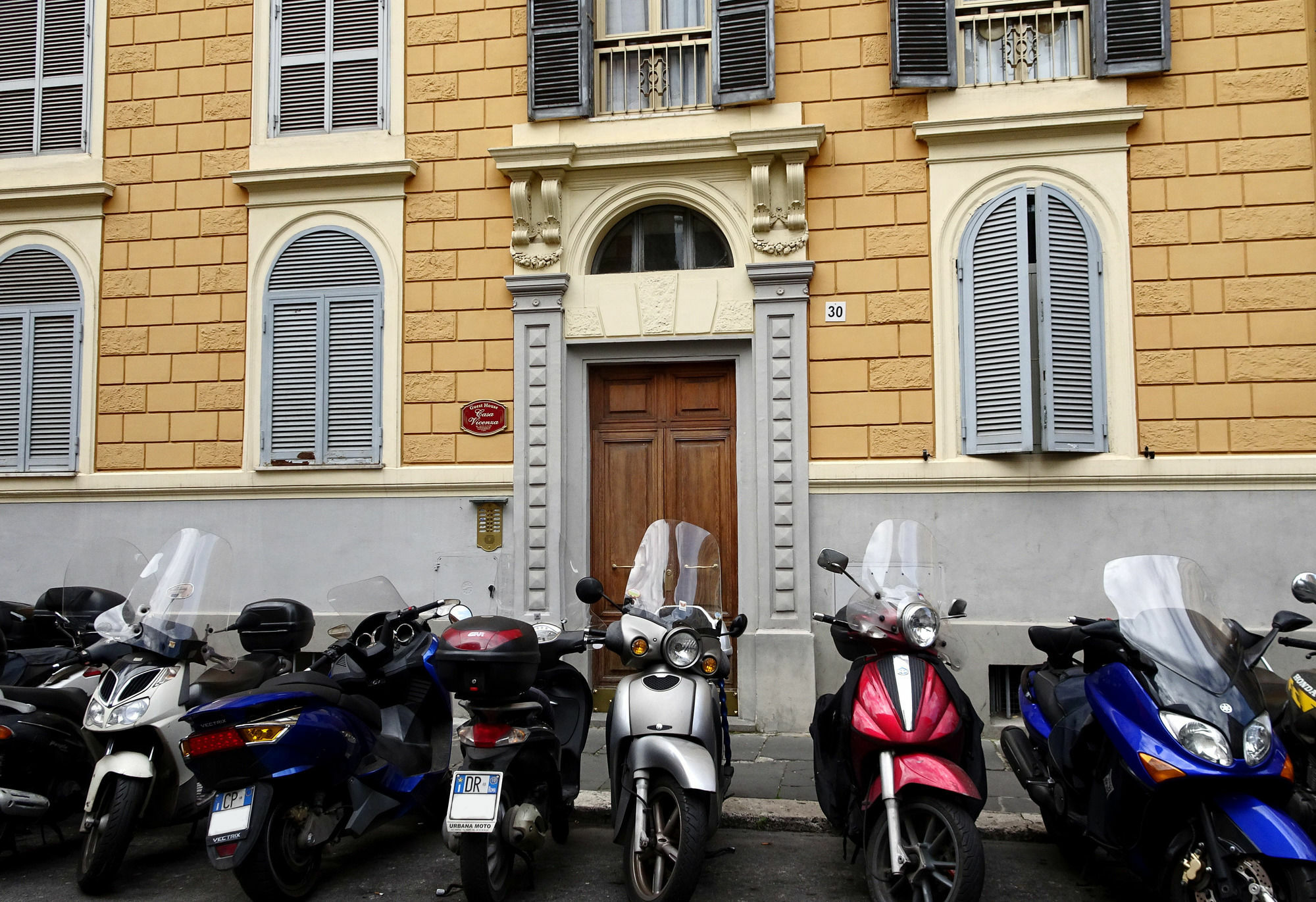 Guest House Casa Vicenza Rome Bagian luar foto